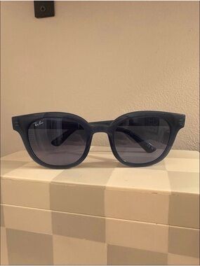 Ray-Ban Women's Dark Blue Wayfarer Sunglasses